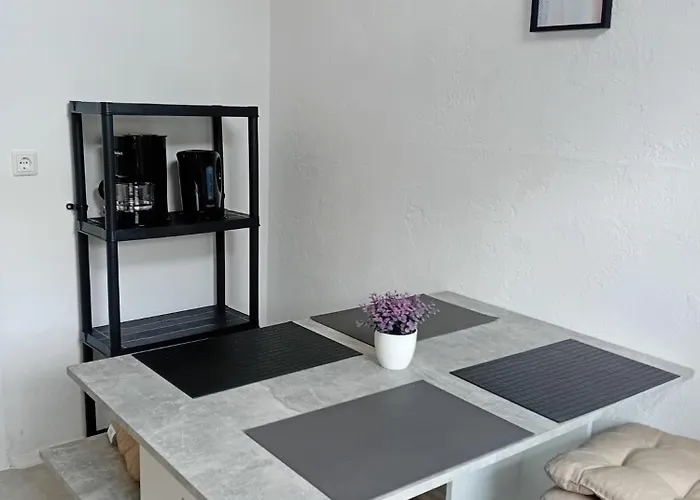 Stellas Monteurwohnungen *